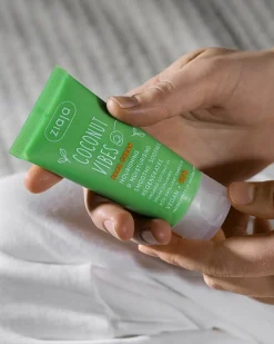Ziaja Kasvojenhoito<coconut vibes kasvovoide 50 ml